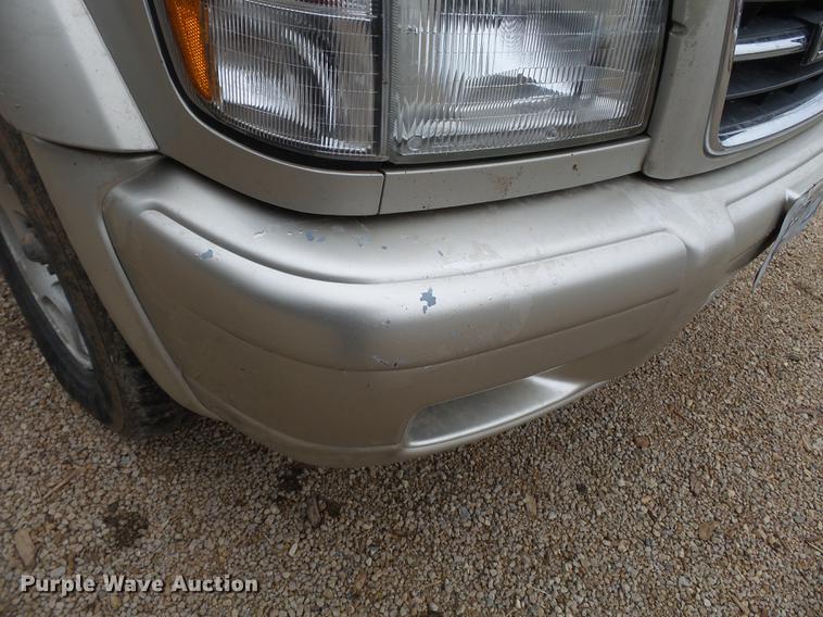 image for item DD2388 1998 Isuzu Trooper SUV