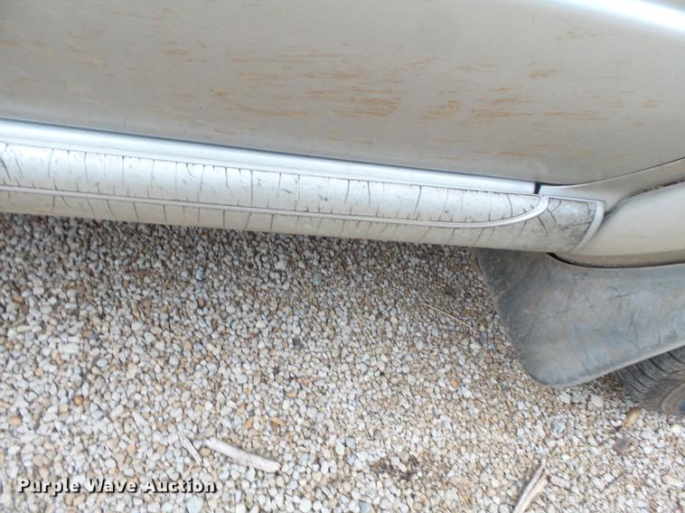 image for item DD2388 1998 Isuzu Trooper SUV