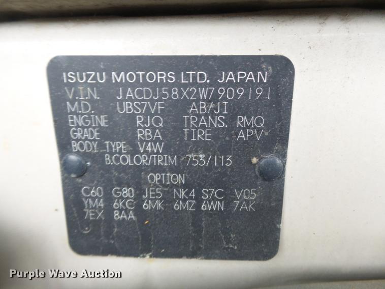 image for item DD2388 1998 Isuzu Trooper SUV