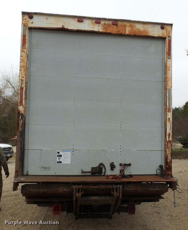 image for item DD2389 1991 International 4700 box truck