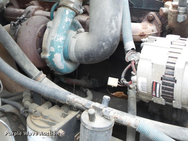 image for item DD2389 1991 International 4700 box truck