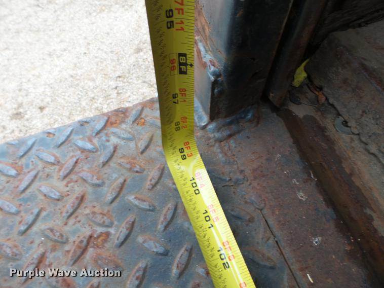 image for item DD2389 1991 International 4700 box truck