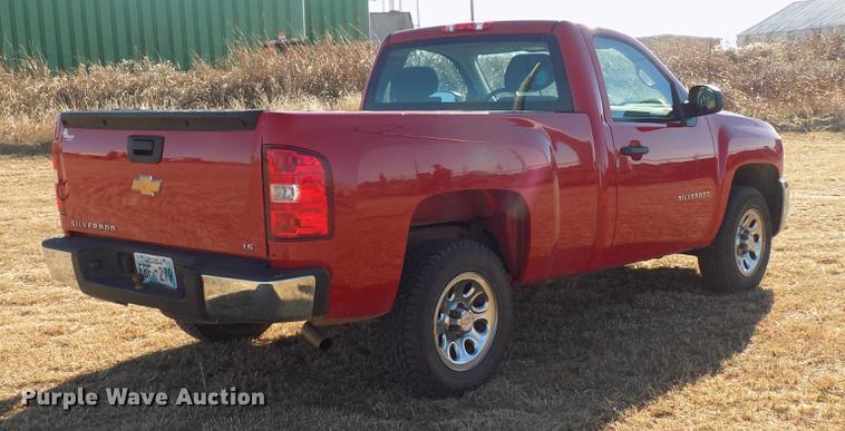 image for item DD3519 2012 Chevrolet Silverado 1500 pickup truck