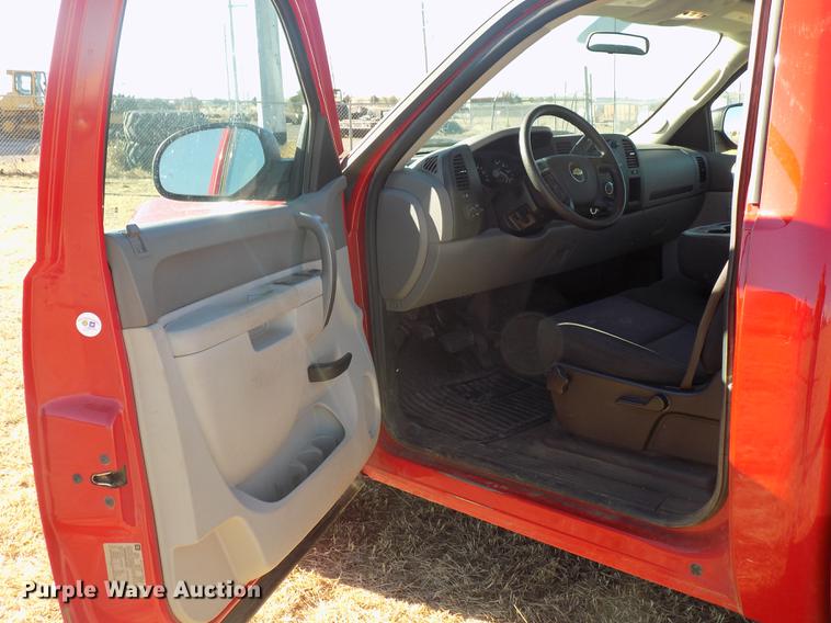 image for item DD3519 2012 Chevrolet Silverado 1500 pickup truck