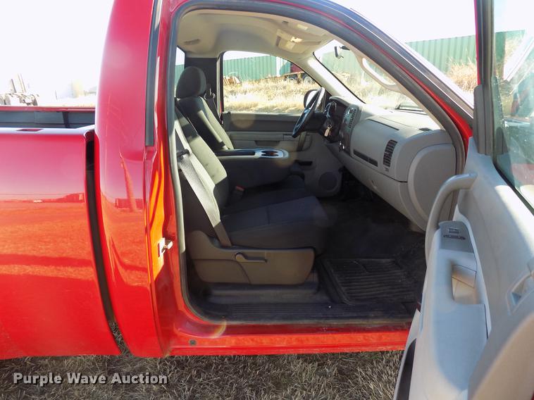 image for item DD3519 2012 Chevrolet Silverado 1500 pickup truck