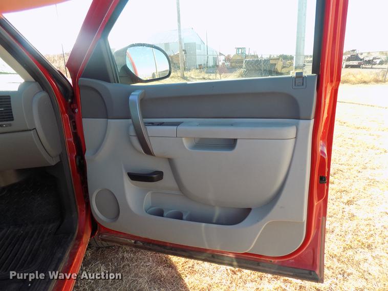 image for item DD3519 2012 Chevrolet Silverado 1500 pickup truck