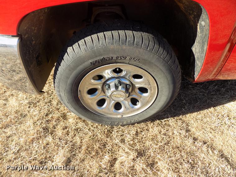 image for item DD3519 2012 Chevrolet Silverado 1500 pickup truck