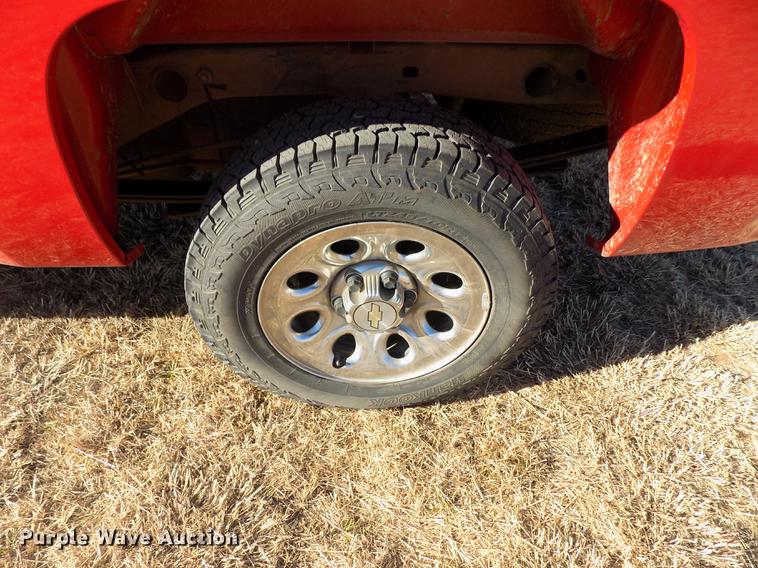 image for item DD3519 2012 Chevrolet Silverado 1500 pickup truck