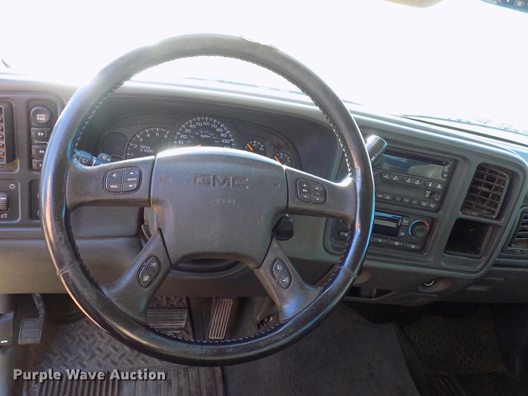 image for item DD3520 2005 GMC Sierra 1500 Ext. Cab pickup truck