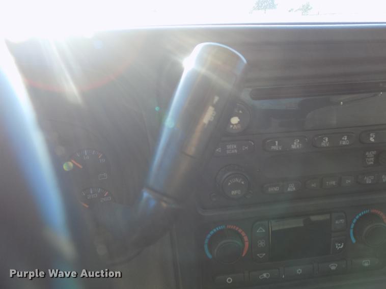 image for item DD3520 2005 GMC Sierra 1500 Ext. Cab pickup truck