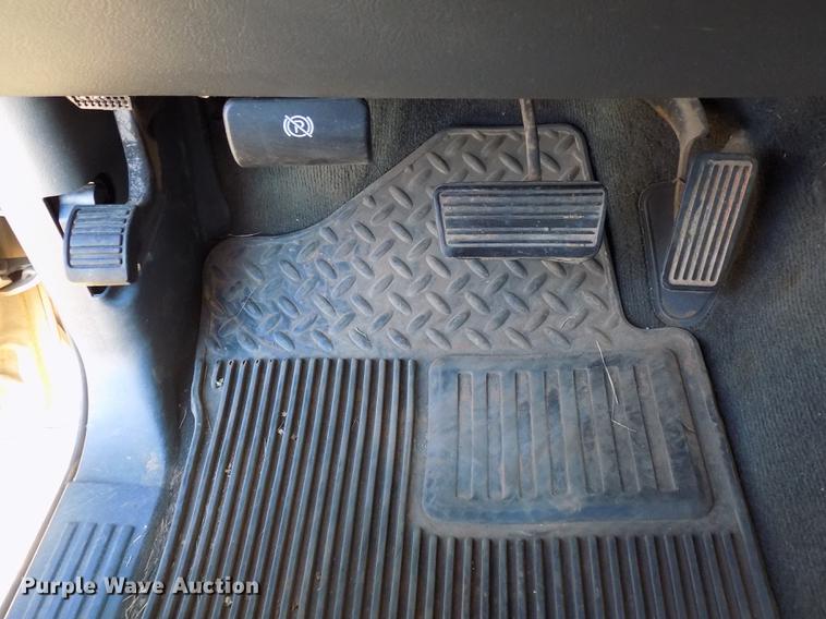 image for item DD3520 2005 GMC Sierra 1500 Ext. Cab pickup truck