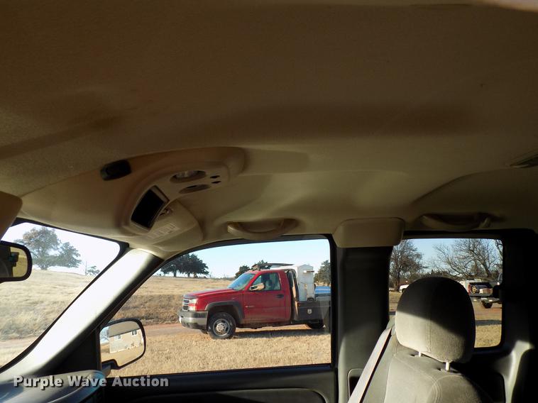 image for item DD3520 2005 GMC Sierra 1500 Ext. Cab pickup truck