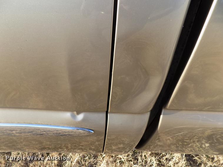 image for item DD3520 2005 GMC Sierra 1500 Ext. Cab pickup truck