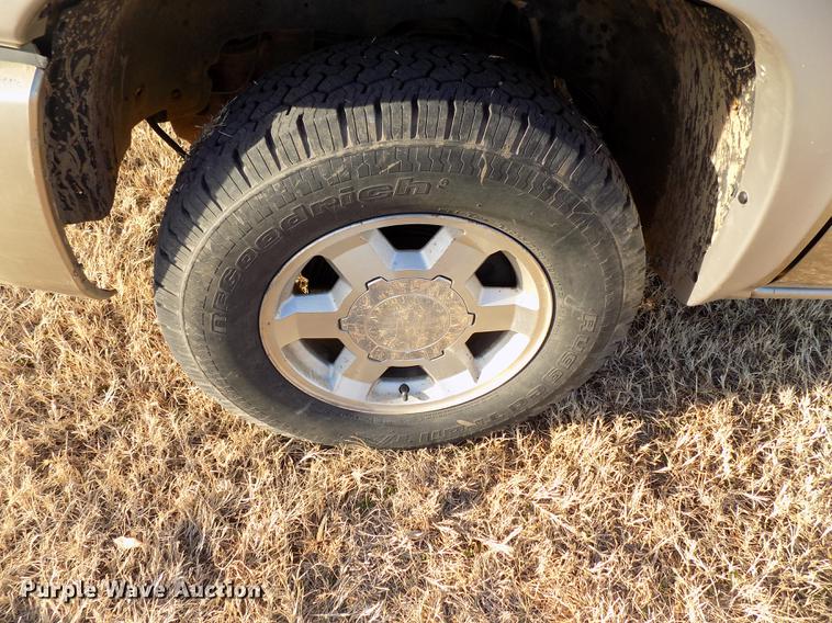 image for item DD3520 2005 GMC Sierra 1500 Ext. Cab pickup truck