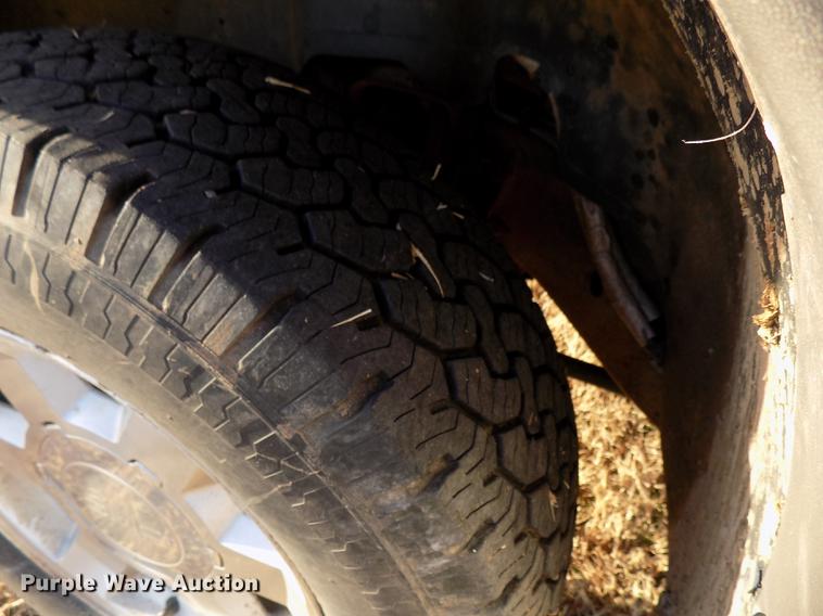 image for item DD3520 2005 GMC Sierra 1500 Ext. Cab pickup truck