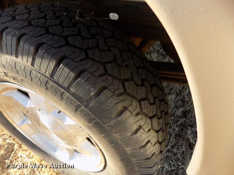 image for item DD3520 2005 GMC Sierra 1500 Ext. Cab pickup truck