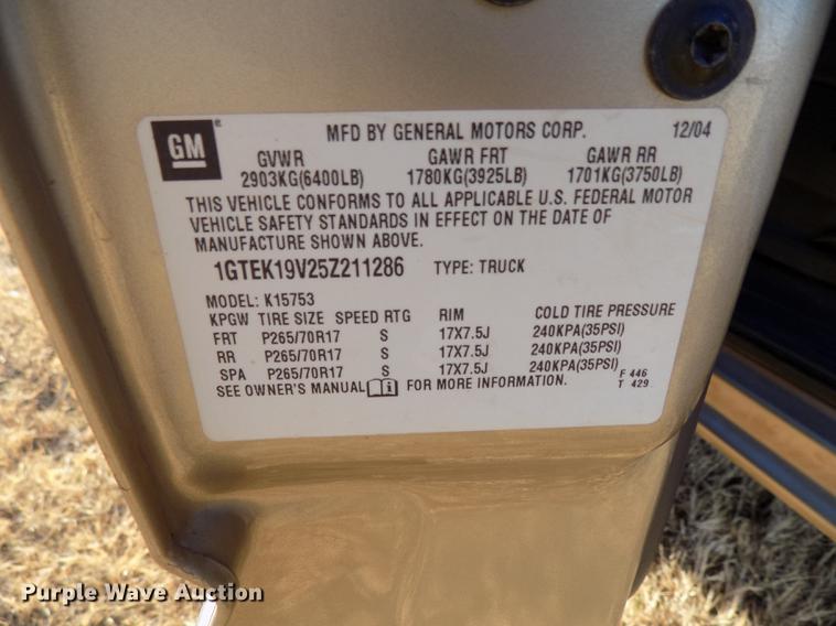 image for item DD3520 2005 GMC Sierra 1500 Ext. Cab pickup truck