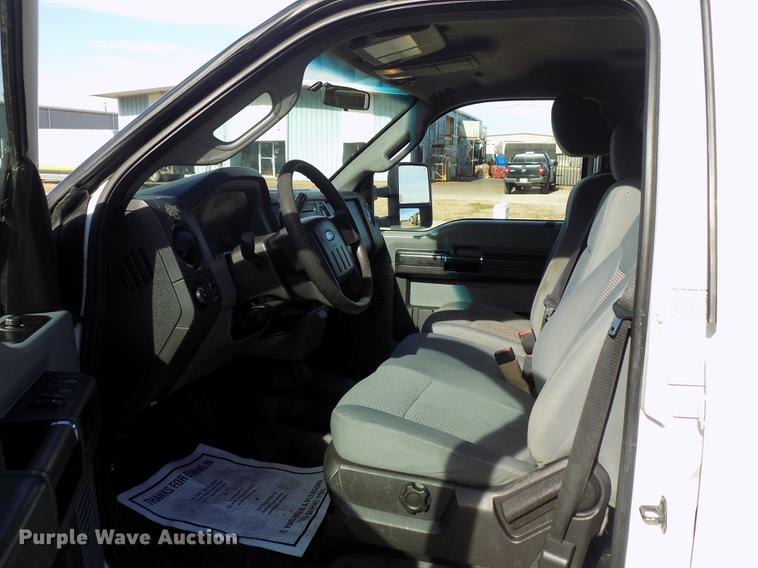 image for item DD3531 2011 Ford F450 Super Duty Crew Cab flatbed truck