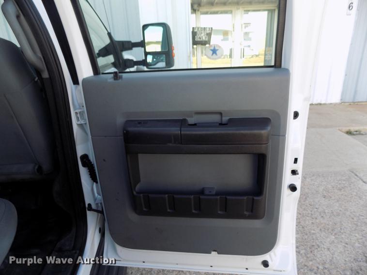 image for item DD3531 2011 Ford F450 Super Duty Crew Cab flatbed truck