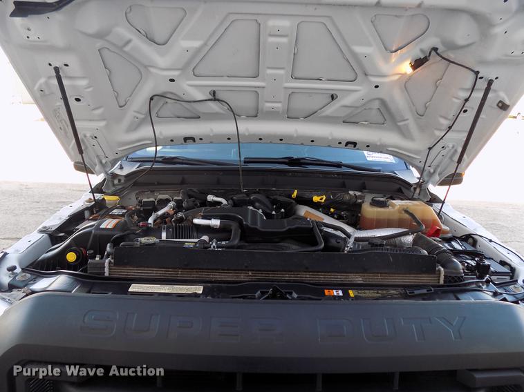 image for item DD3531 2011 Ford F450 Super Duty Crew Cab flatbed truck