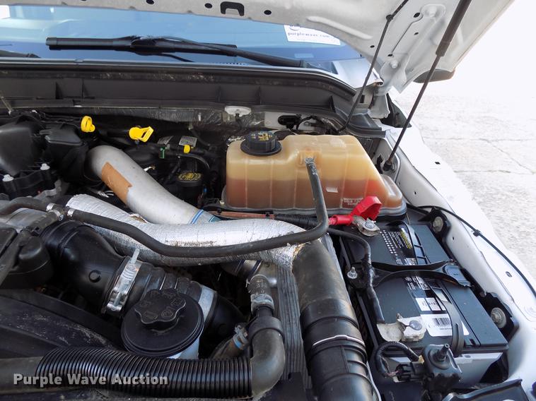 image for item DD3531 2011 Ford F450 Super Duty Crew Cab flatbed truck