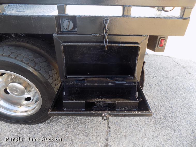 image for item DD3531 2011 Ford F450 Super Duty Crew Cab flatbed truck