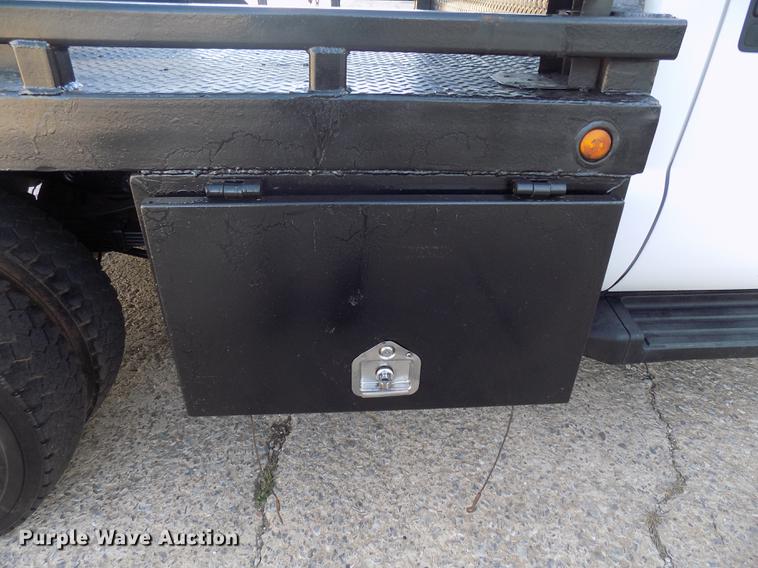 image for item DD3531 2011 Ford F450 Super Duty Crew Cab flatbed truck