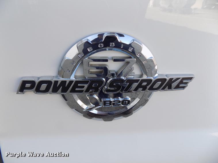 image for item DD3531 2011 Ford F450 Super Duty Crew Cab flatbed truck