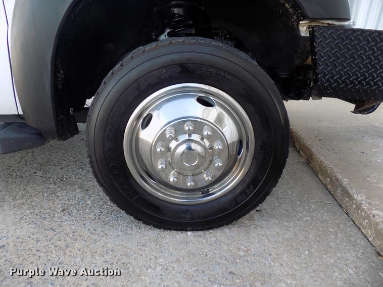 image for item DD3531 2011 Ford F450 Super Duty Crew Cab flatbed truck