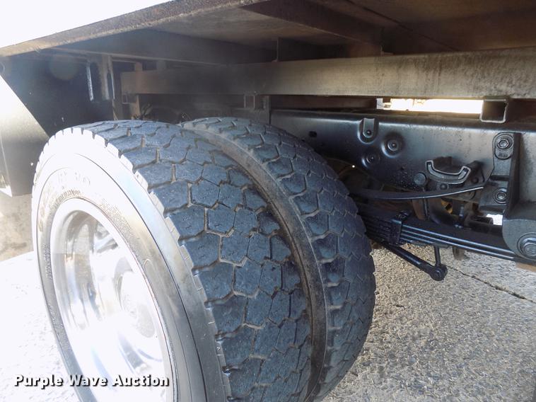 image for item DD3531 2011 Ford F450 Super Duty Crew Cab flatbed truck