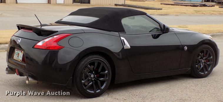 image for item DD3532 2016 Nissan 370Z Touring convertible
