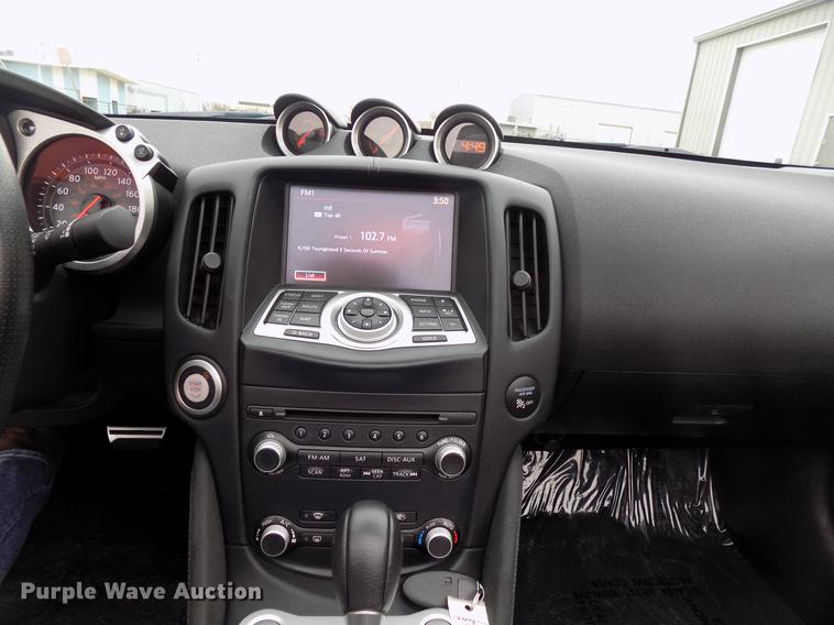 image for item DD3532 2016 Nissan 370Z Touring convertible