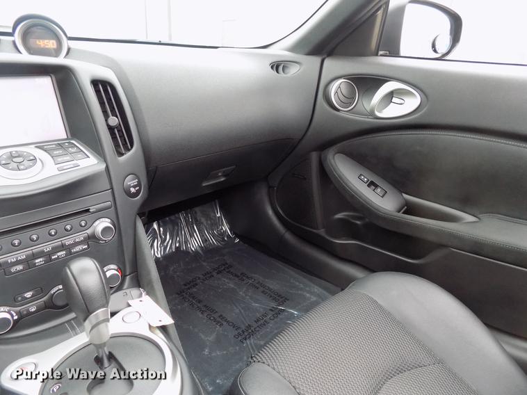 image for item DD3532 2016 Nissan 370Z Touring convertible