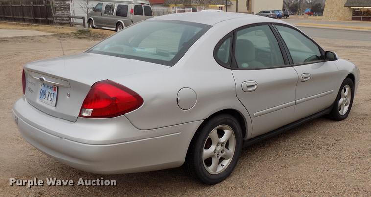 image for item DD3537 2001 Ford Taurus