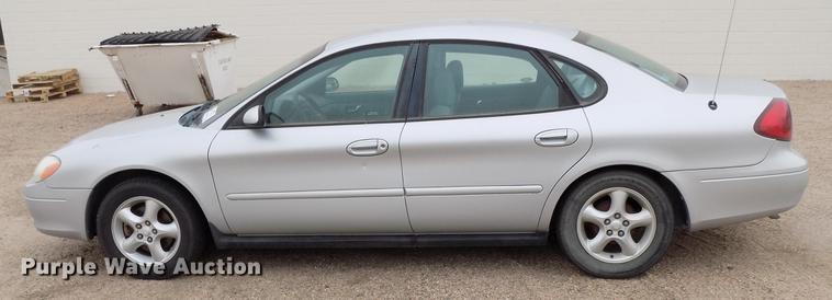 image for item DD3537 2001 Ford Taurus