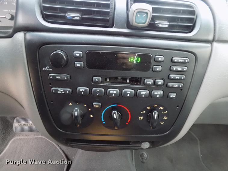 image for item DD3537 2001 Ford Taurus