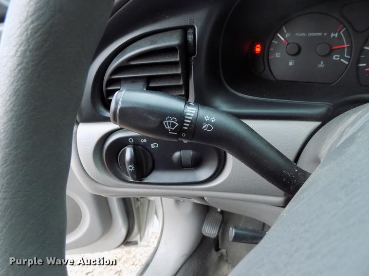 image for item DD3537 2001 Ford Taurus