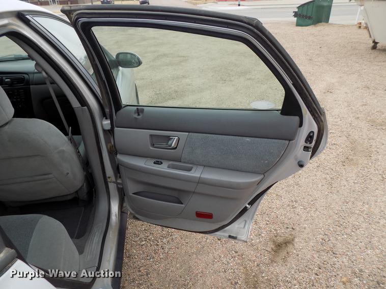 image for item DD3537 2001 Ford Taurus