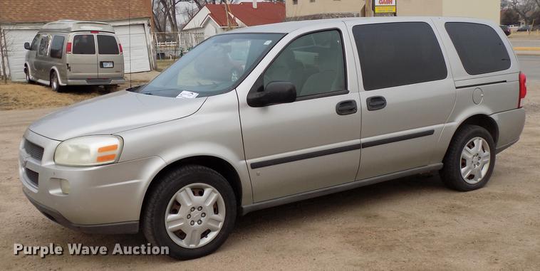 image for item DD3538 2008 Chevrolet Uplander van