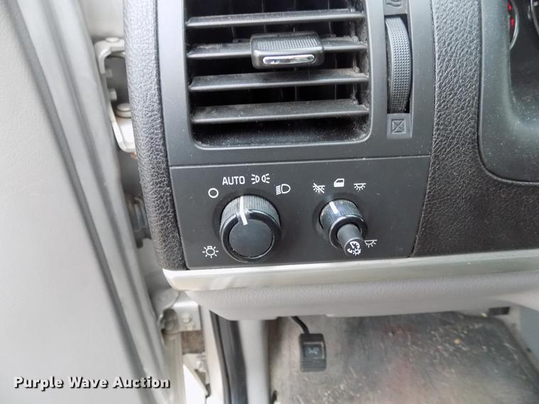 image for item DD3538 2008 Chevrolet Uplander van