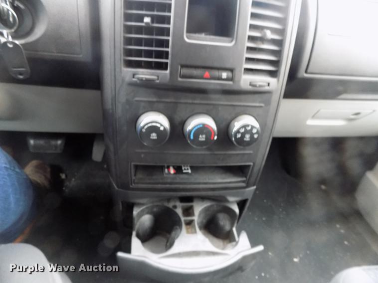 image for item DD3539 2010 Dodge Grand Caravan van