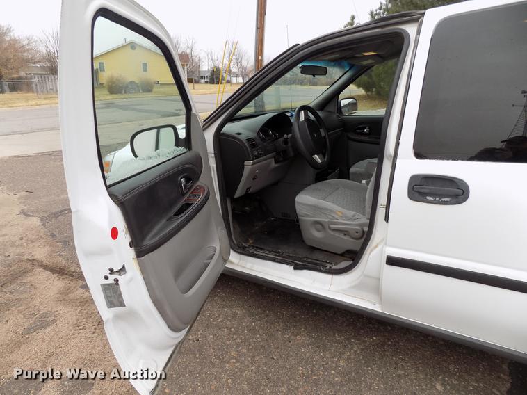 image for item DD3540 2007 Chevrolet Uplander van