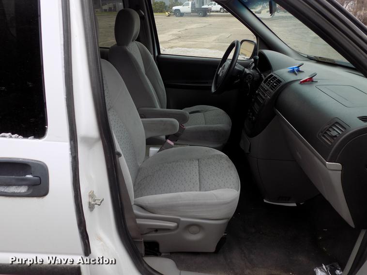 image for item DD3540 2007 Chevrolet Uplander van