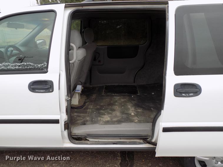 image for item DD3540 2007 Chevrolet Uplander van