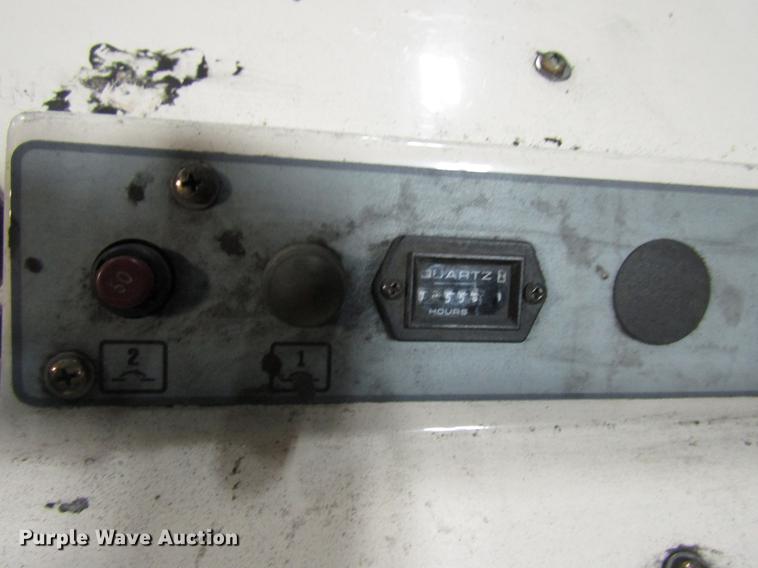 image for item DD3861 Tennant 3640 sweeper