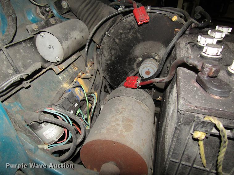 image for item DD3861 Tennant 3640 sweeper