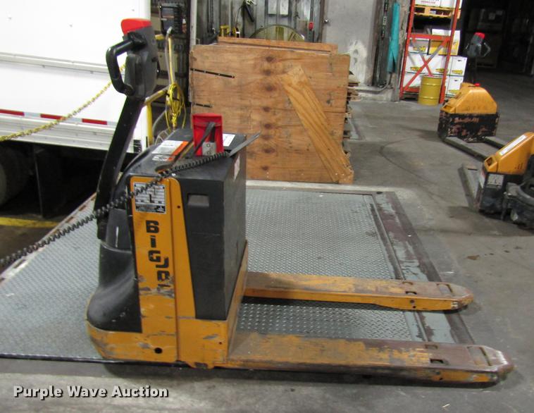 image for item DD3862 Big Joe WPT452745S pallet jack