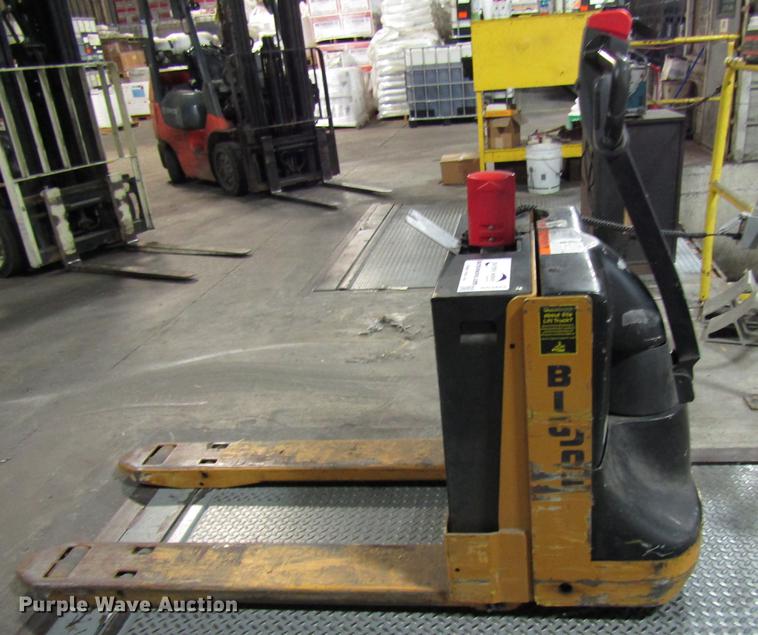 image for item DD3862 Big Joe WPT452745S pallet jack