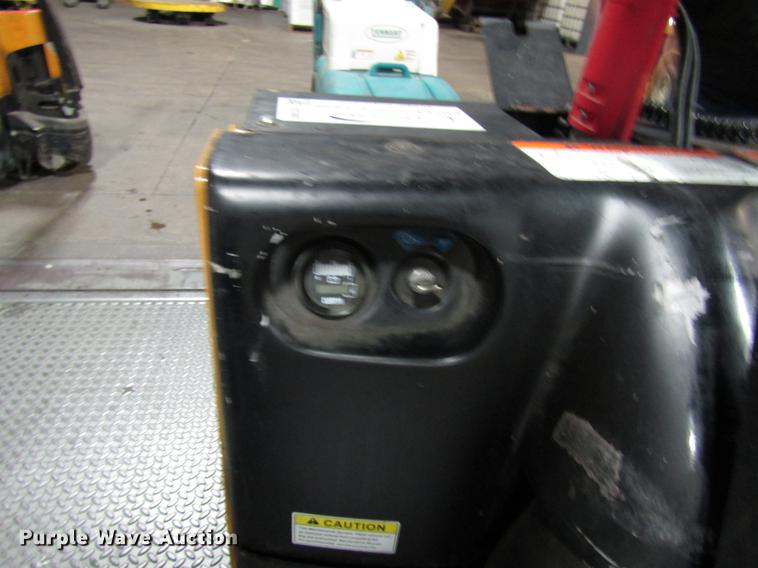 image for item DD3862 Big Joe WPT452745S pallet jack