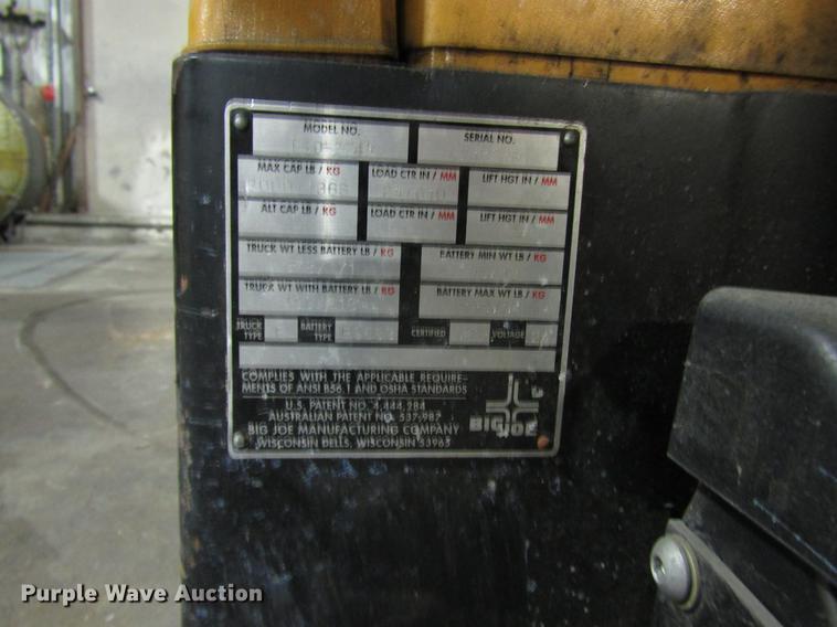 image for item DD3863 (2) pallet jacks